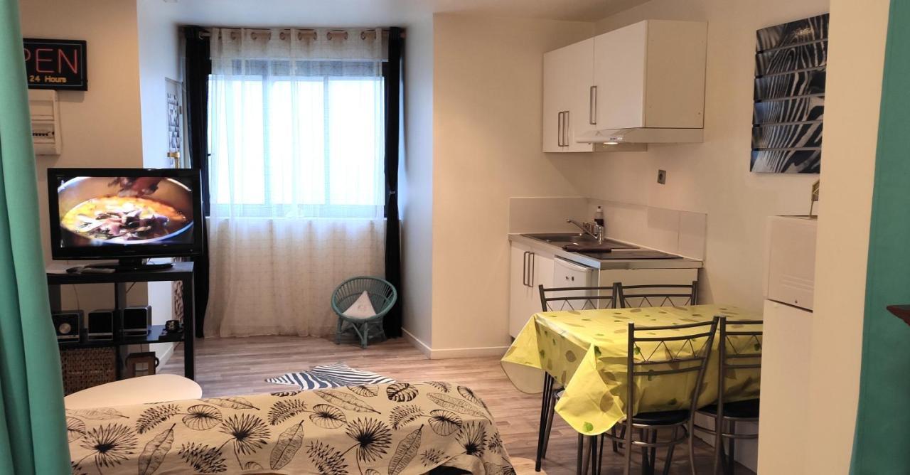 Grand Studio Cahors Centre Rdc Proche Gare Pont Valentre Apartment ภายนอก รูปภาพ