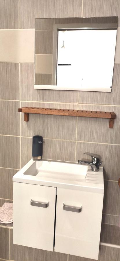 Grand Studio Cahors Centre Rdc Proche Gare Pont Valentre Apartment ภายนอก รูปภาพ